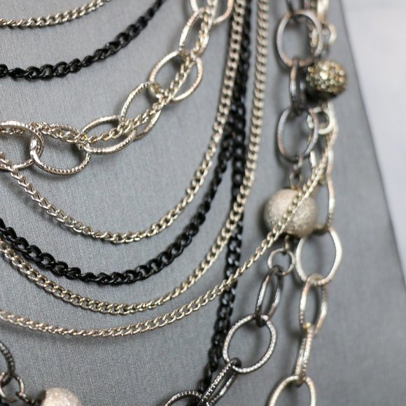 NWT New York and Company Multi-strand Necklace - Picture 5 of 8